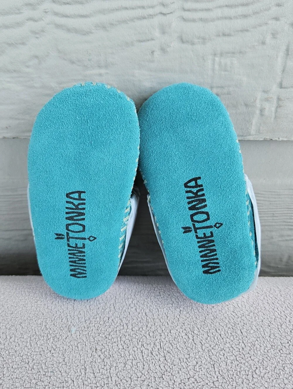 Minnetonka Riley Moccasin Booties Turquoise Baby Infant SZ 2 Western Fringe